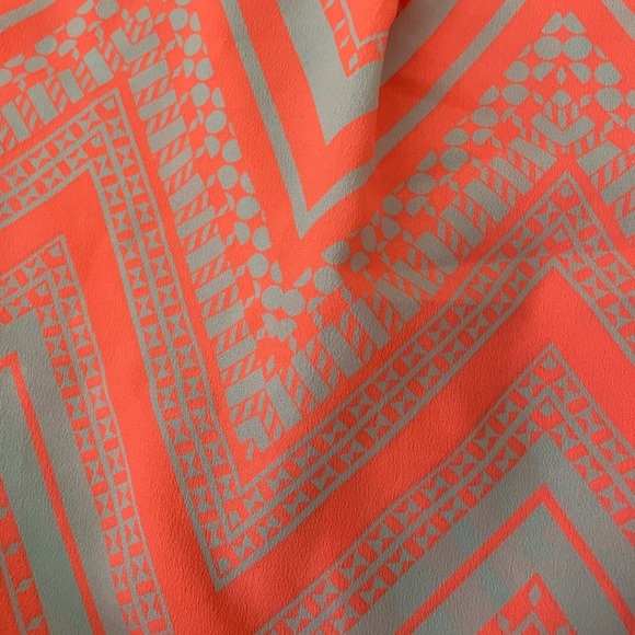 Fun Neon and White Pattern Shorts Size S - Picture 4 of 4